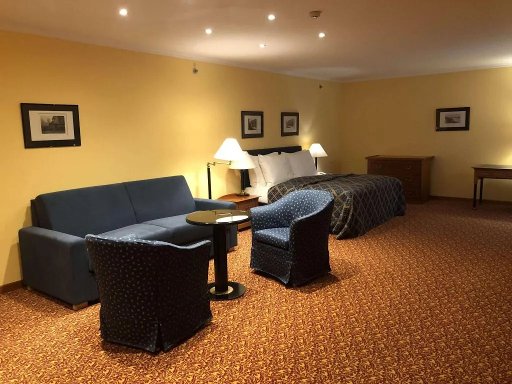 FAMILY ROOM KING SIZE BED Room, Hotel Savoy Prague, Prague