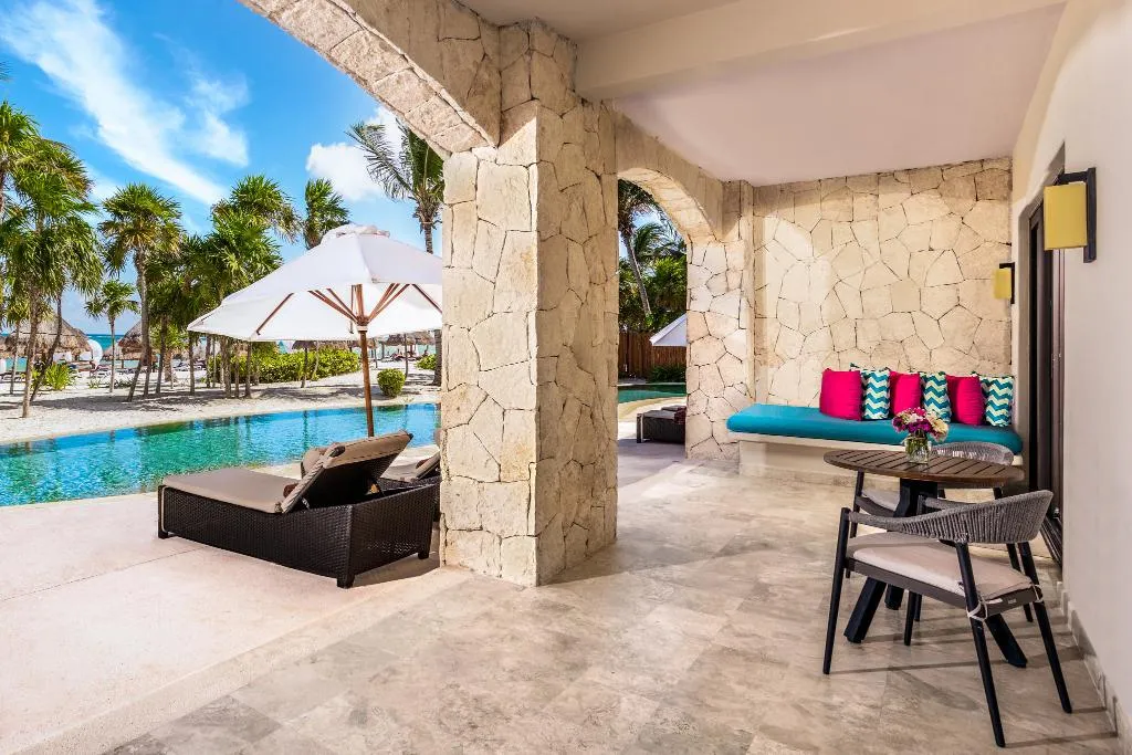 SUITE CLUB KING BED Room, Secrets Maroma Beach Riviera Cancun, Playa Del Carmen