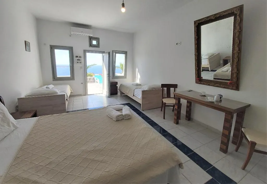 TRIPLE SEA VIEW Room, Ether Sunset Oia, Santorini