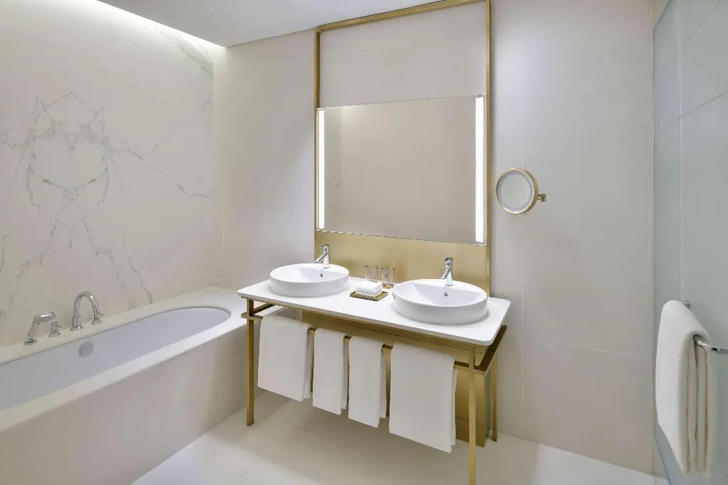 Room, Vida Creek Harbour, Dubai