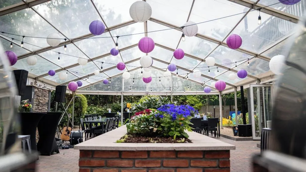 Terrace, Sandymount Hotel, Dublin