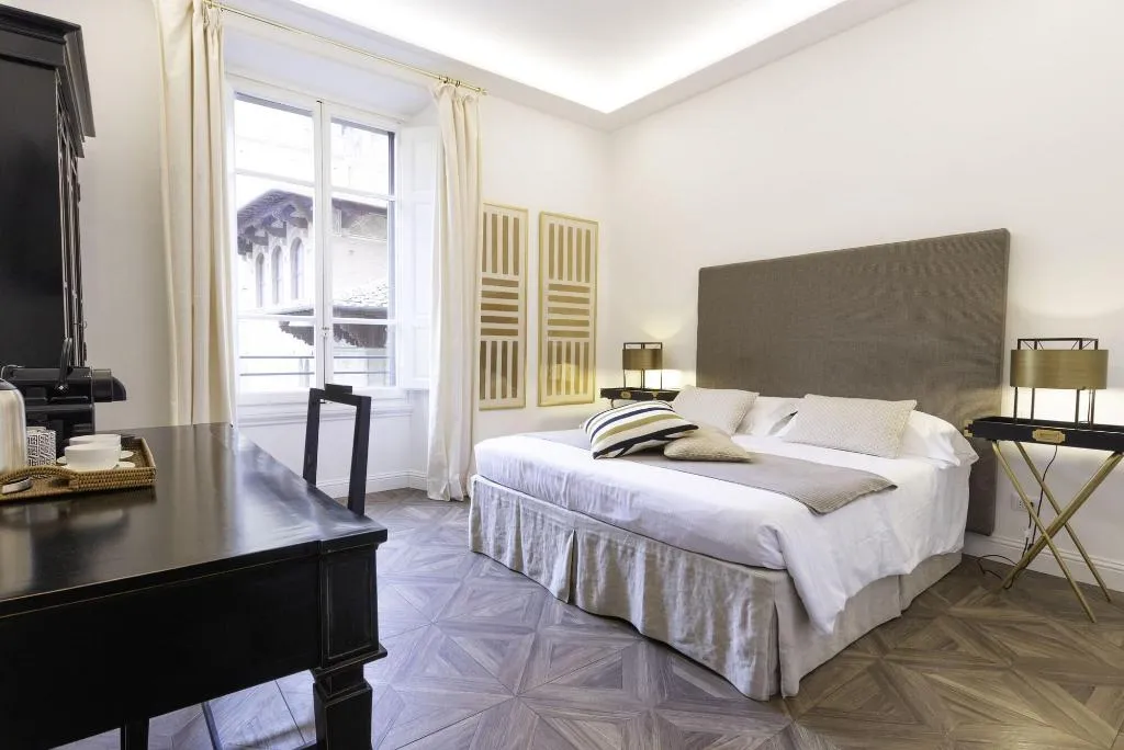 Room, Kf Deluxe B B, Florence