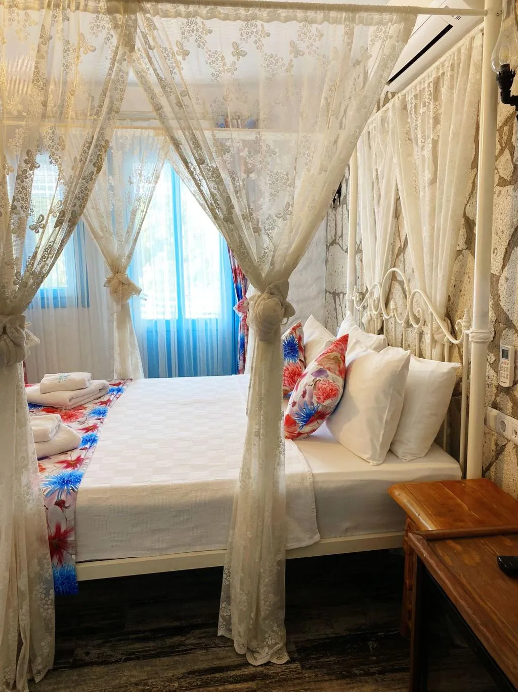 SUITE WITH JACUZZI Room, Ala Konak Otel, Izmir