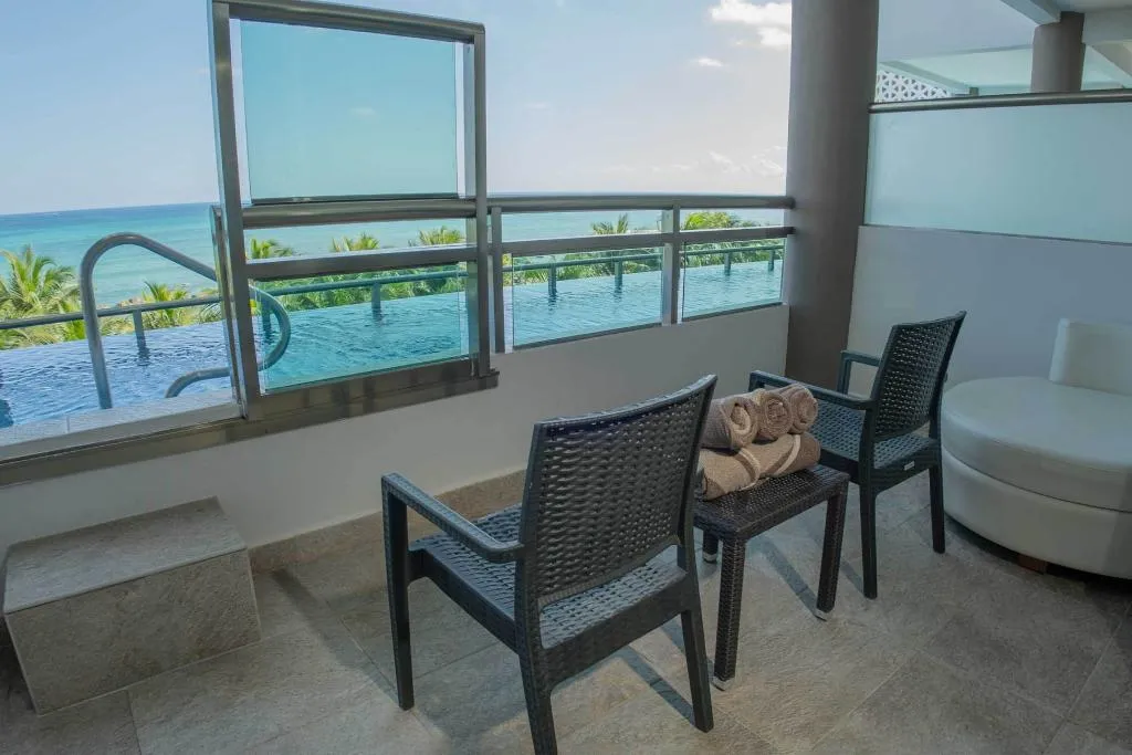 SUITE OCEAN FRONT Room, Generations Riviera Maya Family Resort- AI, Cancun Area