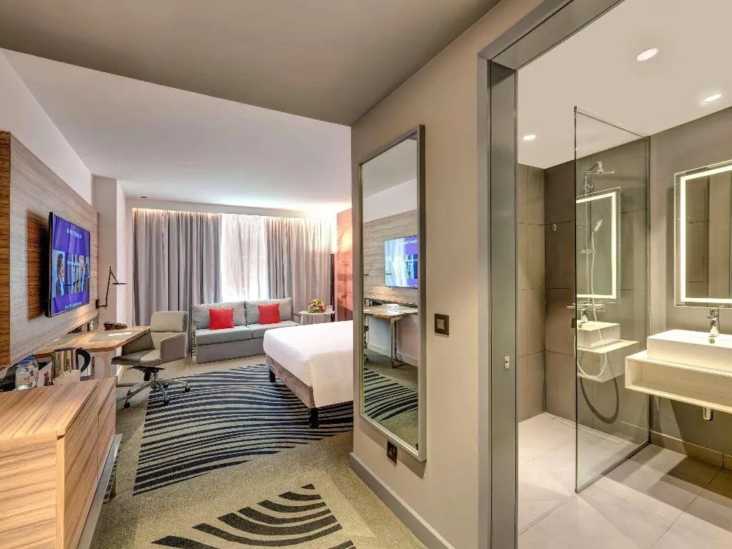 Room, Novotel Sharjah Expo Centre, Dubai