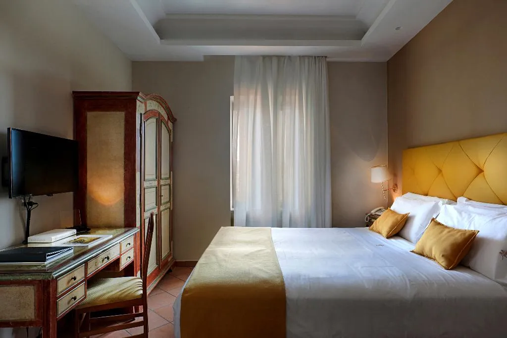 Double or Twin STANDARD Room, Montespina Park Hotel, Naples
