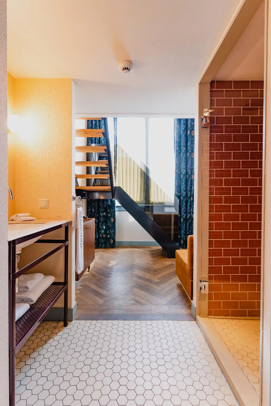 JUNIOR SUITE KING SIZE BED Room, Hotel Mercier, Amsterdam
