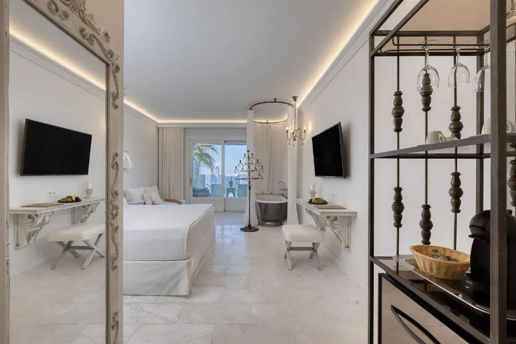 Room PARTIAL SEA VIEW Room, Saint John Hotel Villas & Spa, Mykonos