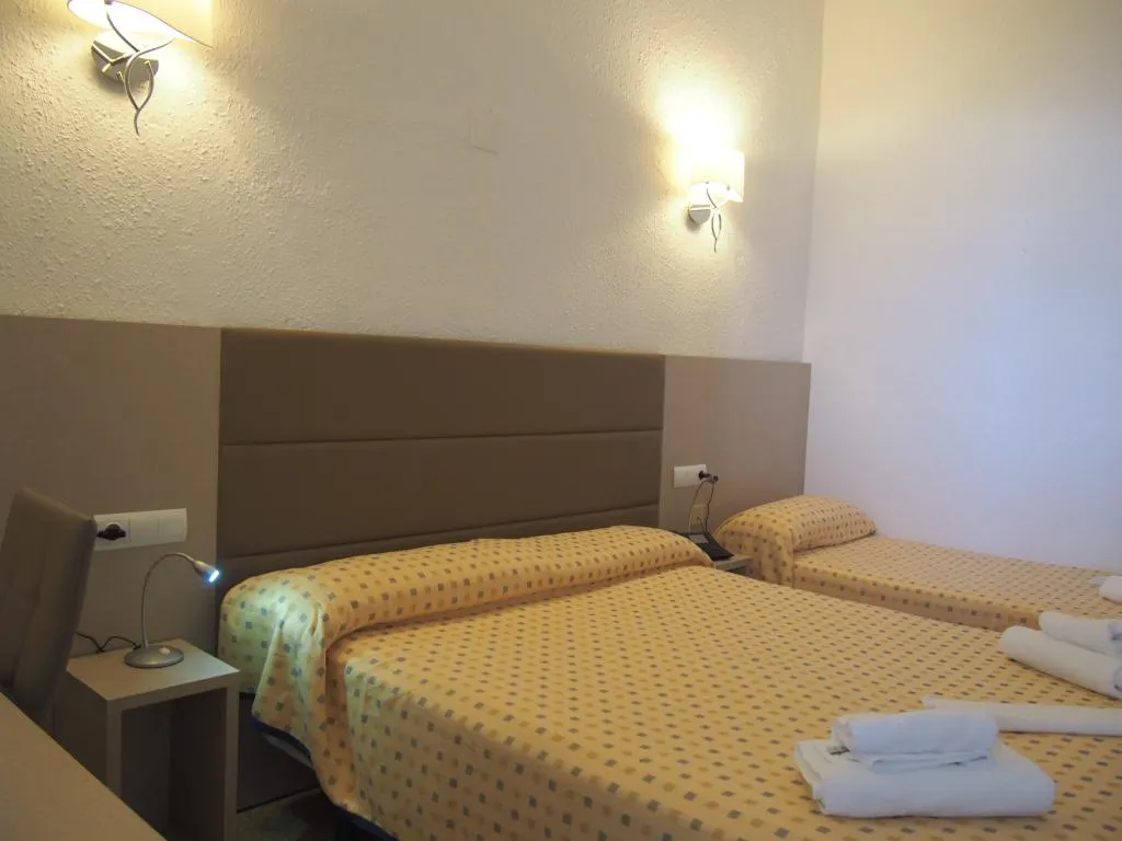 Double or Twin STANDARD Room, Rocabella, Ibiza
