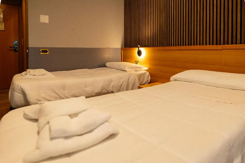 TRIPLE STANDARD Room, Scheppers Hotel, Rome