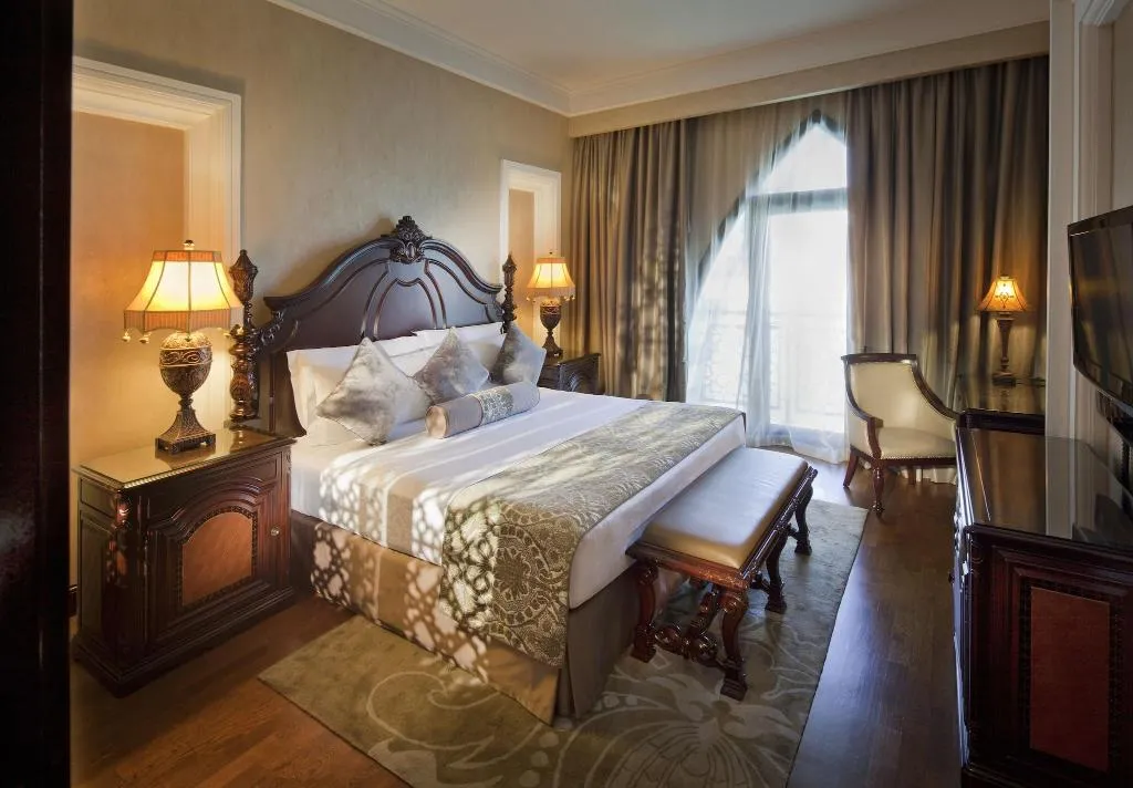 Room, Jumeirah Zabeel Saray Dubai, Dubai