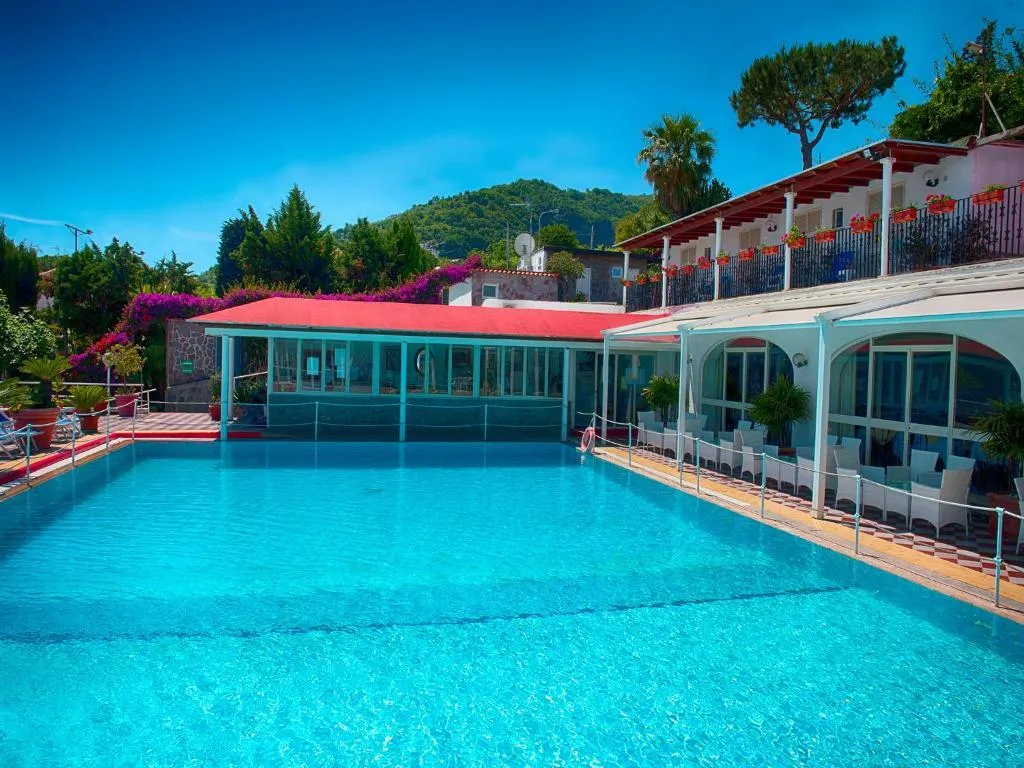 Pool, Parco Cartaromana, Naples
