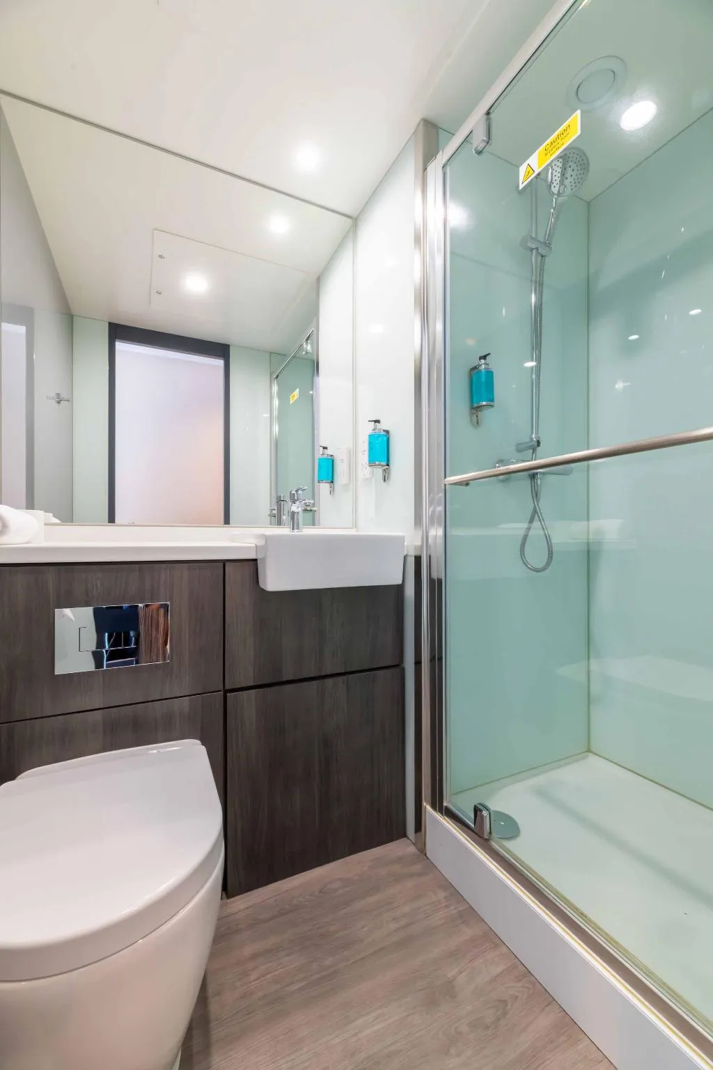 DOUBLE STANDARD Room, easyHotel Dublin City Centre, Dublin