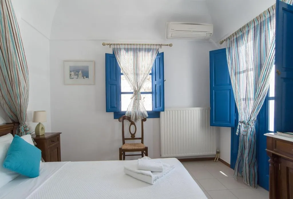 Room, Cultural House, Santorini
