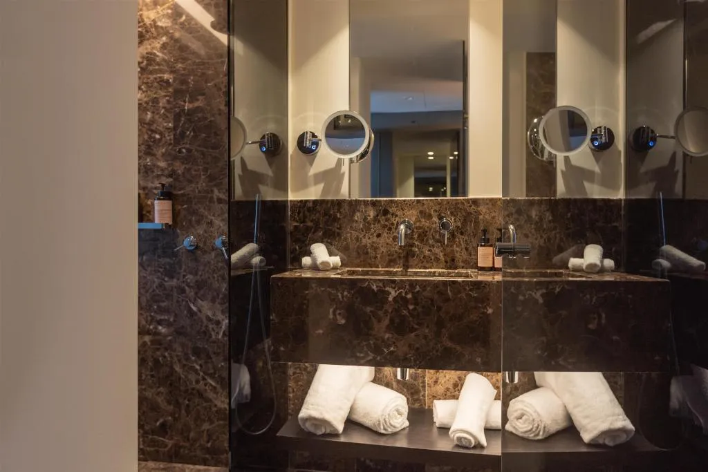 DOUBLE GUEST ROOM KING BED Room, Adia Aluma Athens, Curio Collection, Athens