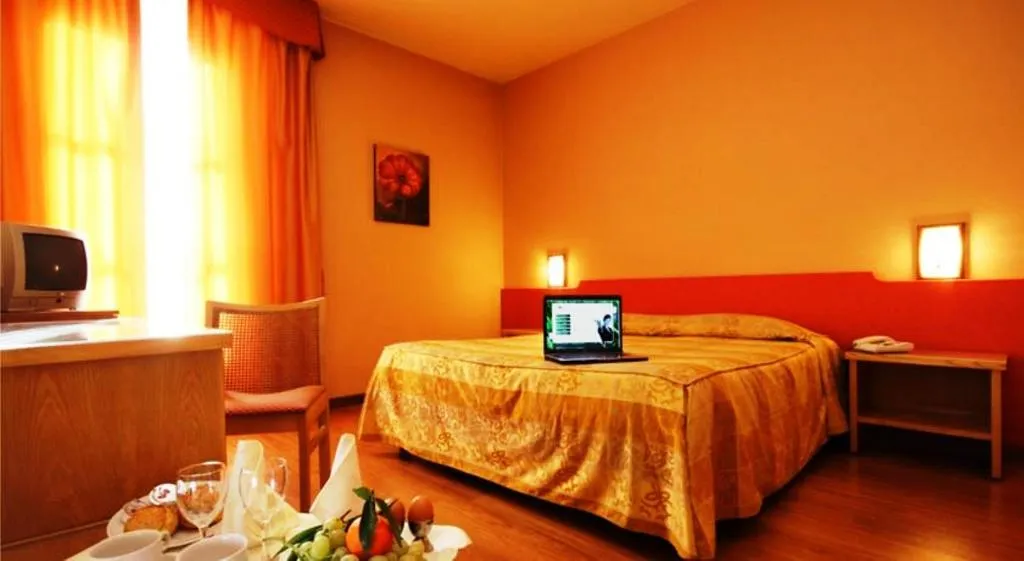 Double or Twin STANDARD Room, Tre Torri, Catania