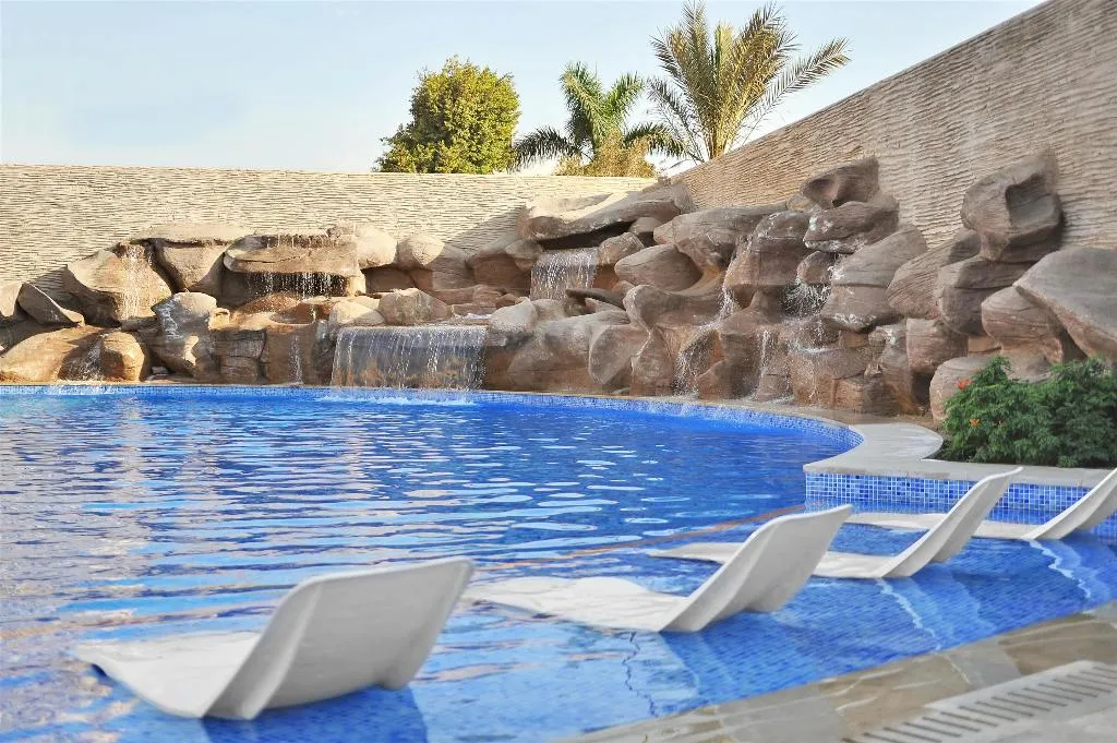 Pool, Le Meridien Pyramids, Cairo