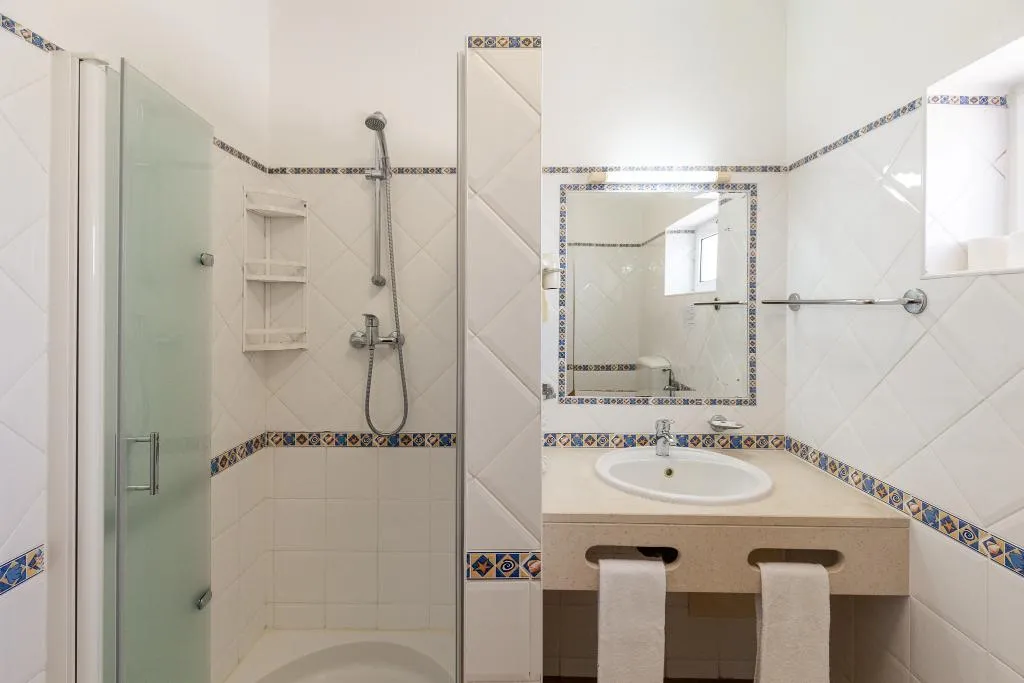 VILLA THREE BEDROOMS Room, Parque Monte Verde, Algarve