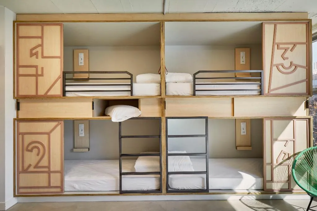 Bed in dormitory FEMALE ROOM WITH SHARED BATHROOM Room, Unite Hostel Barcelona, Barcelona