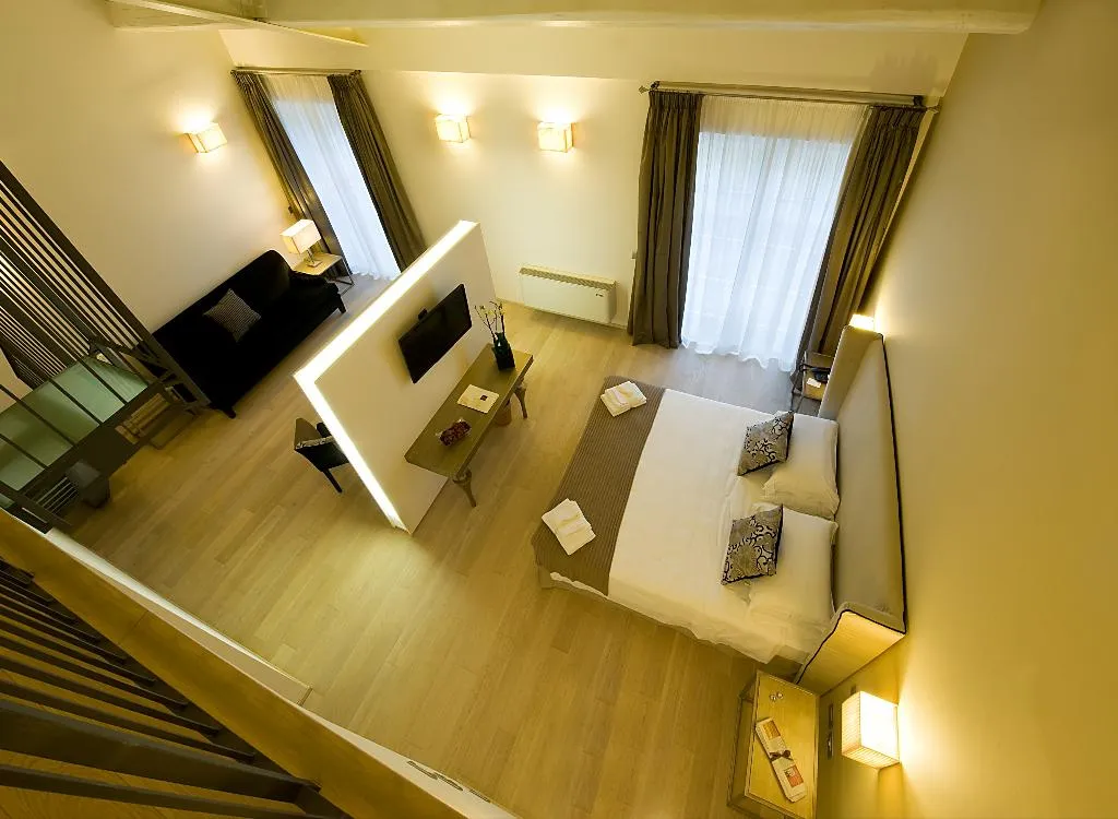 JUNIOR SUITE CAPACITY 2 Room, Relais dell Olmo, Perugia