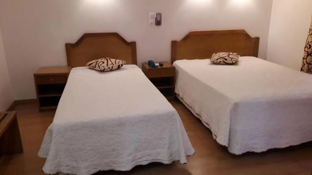 Room, Alicante, Lisbon