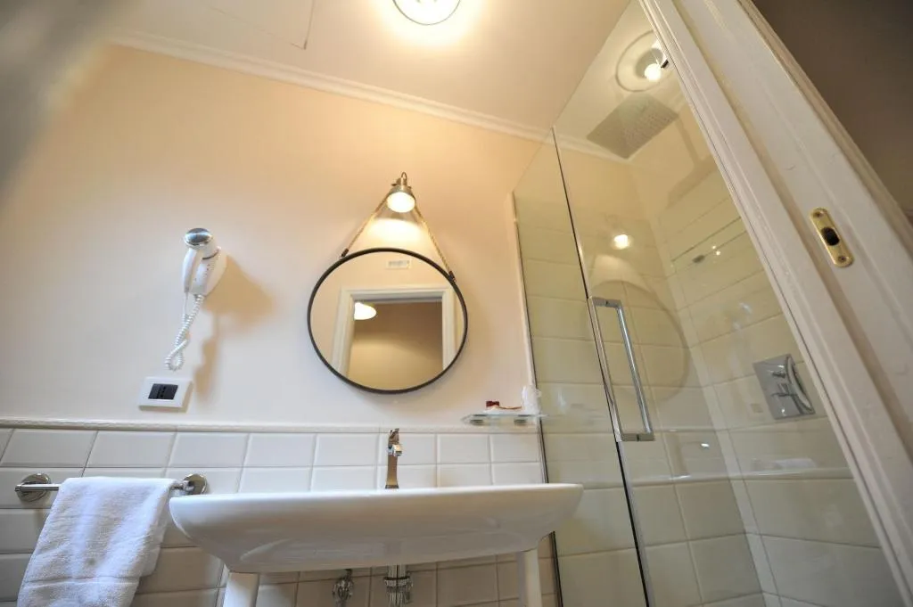 Room, Villa Zaccardi, Rome