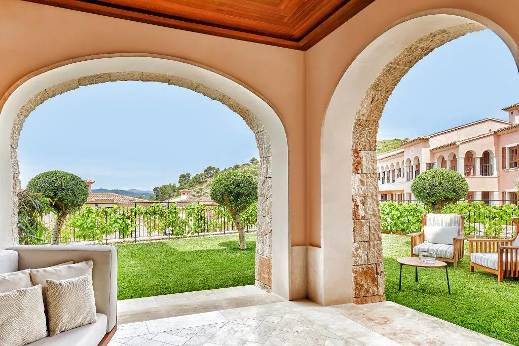 JUNIOR SUITE GARDEN VIEW Room, Cap Vermell Grand Hotel, Majorca