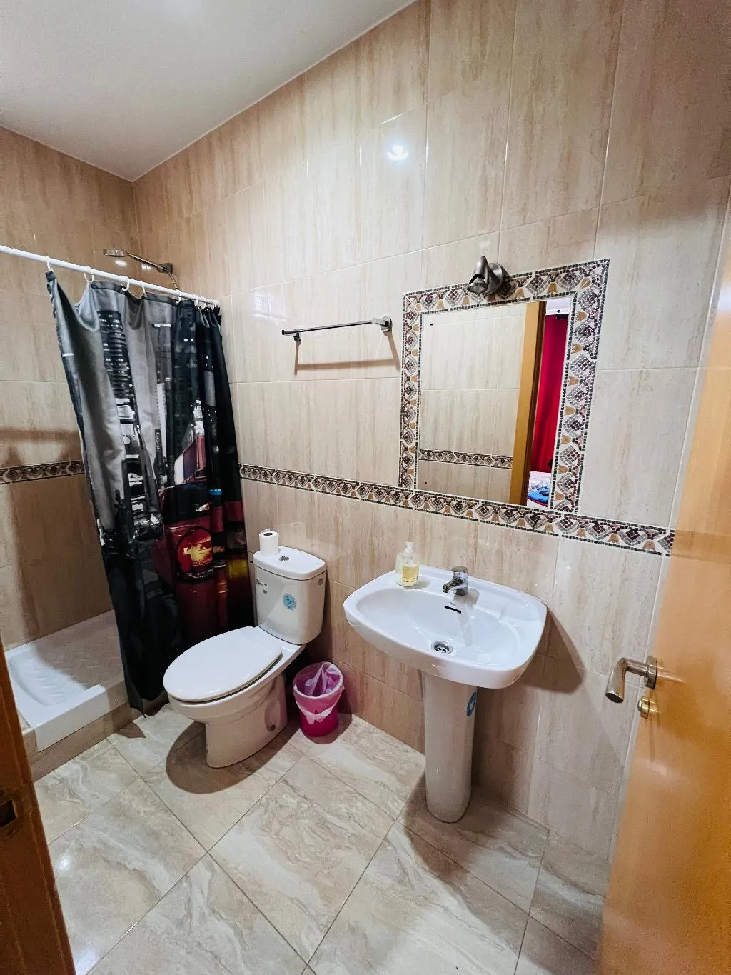 TRIPLE STANDARD Room, Hostal Numancia, Madrid