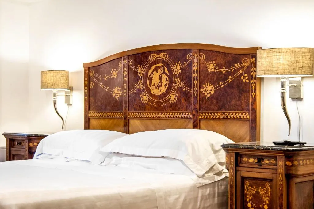 Room, Villa Gallone, Naples
