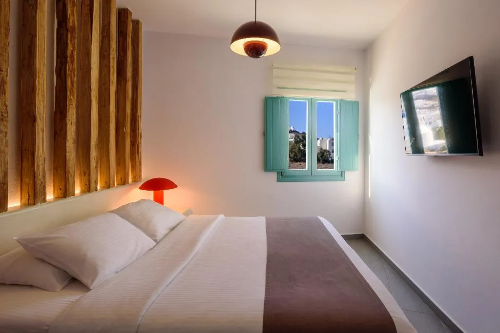SUITE PREMIUM SEA VIEW Room, Neptune Luxury Spa Suites, Santorini