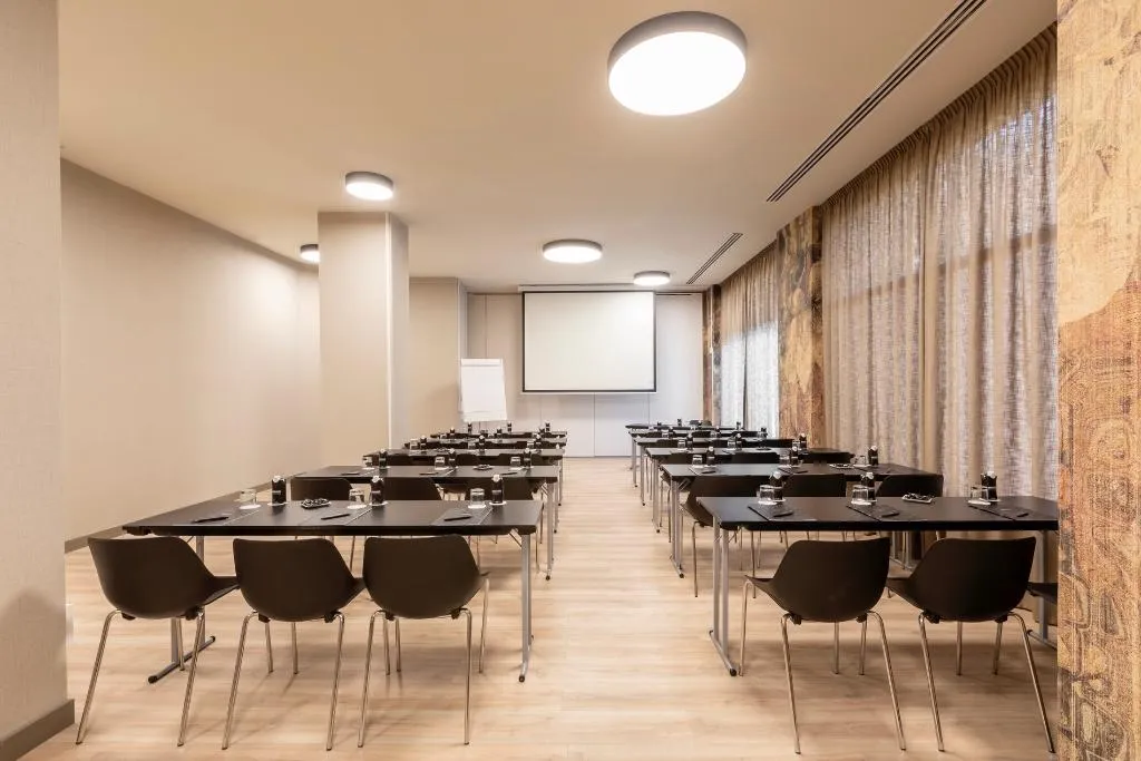 Conferences, Acta Piramides, Madrid