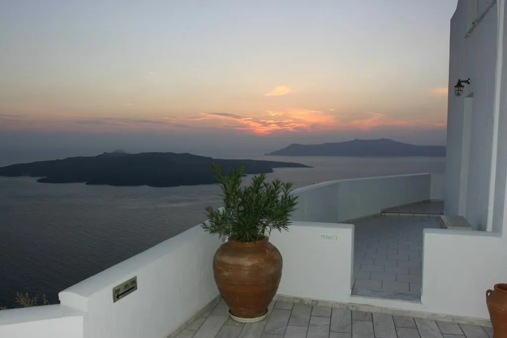 General view, Tzekos Villas, Santorini