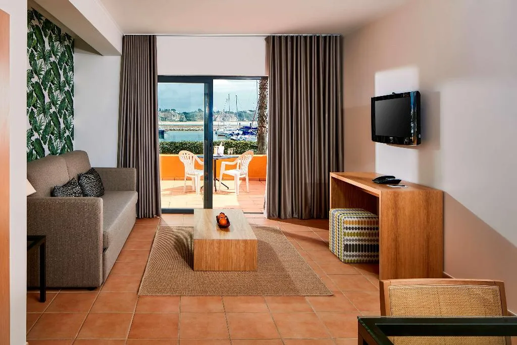 APARTMENT STANDARD Room, NH Marina Portimão Resort, Algarve