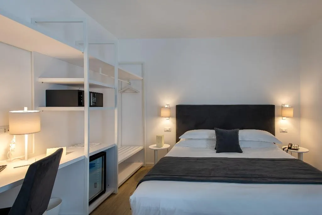 Double or Twin COMFORT Room, Hotel Isabella Sorrento, Naples