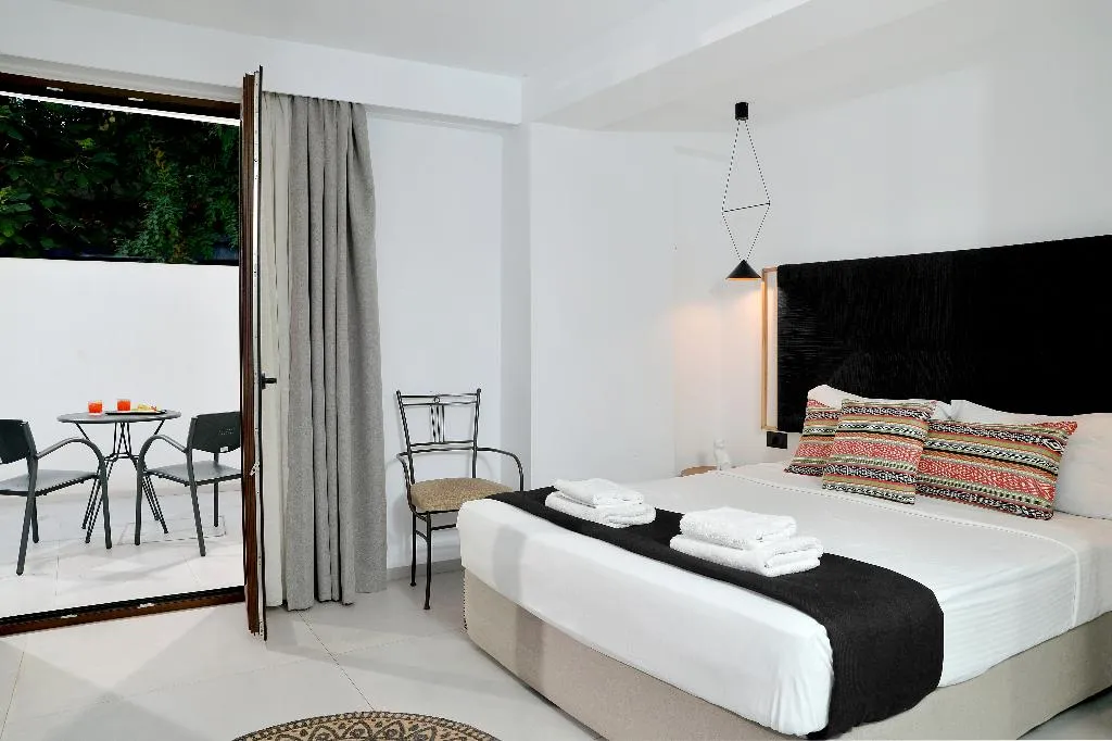 DOUBLE DELUXE Room, Yianna Hotel, Kefallinia