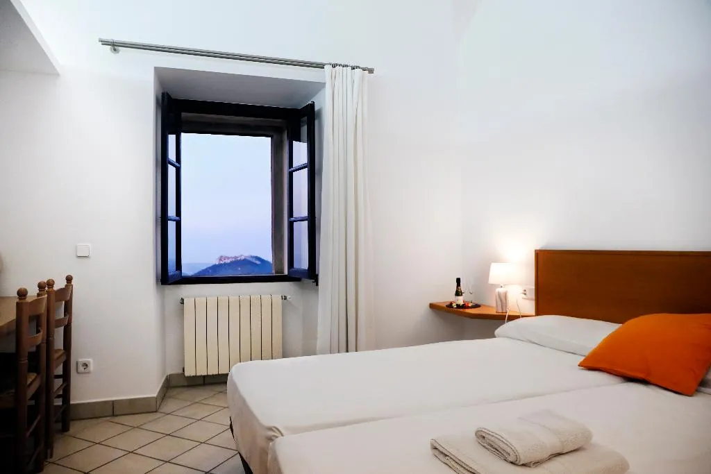 Double or Twin CAPACITY 2 Room, Petit Hotel Hostatgeria Sant Salvador, Majorca