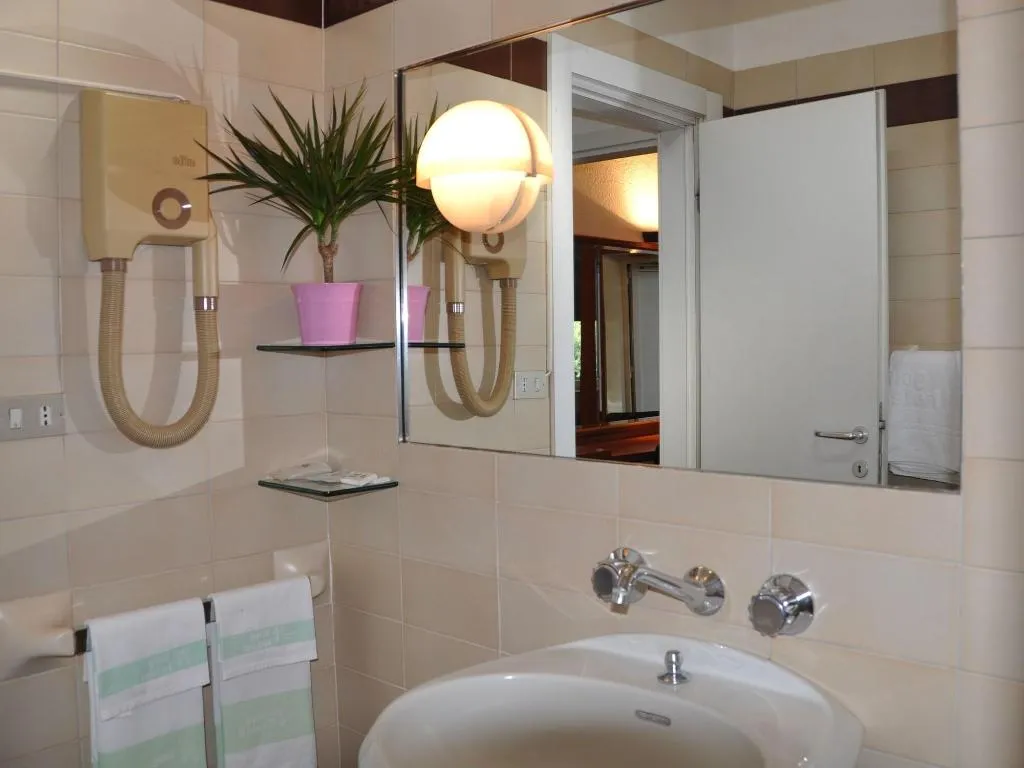 Room, Golf Hotel Resort, Milan
