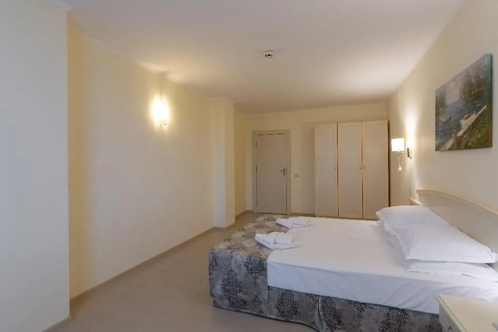 Room, Detelina, Varna