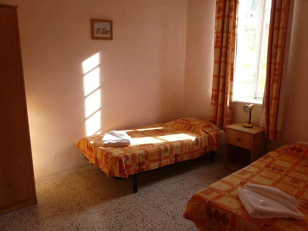 Room, Sprachcaffe International Aparthotel Pembroke, Malta