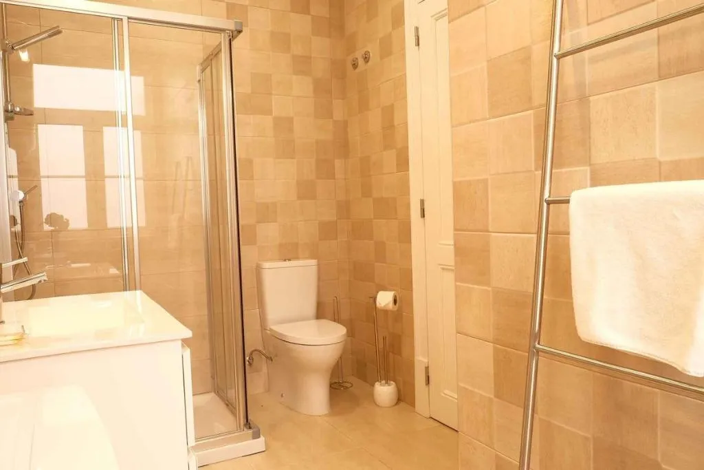 APARTMENT ONE BEDROOM Room, Dalma Flats, Lisbon