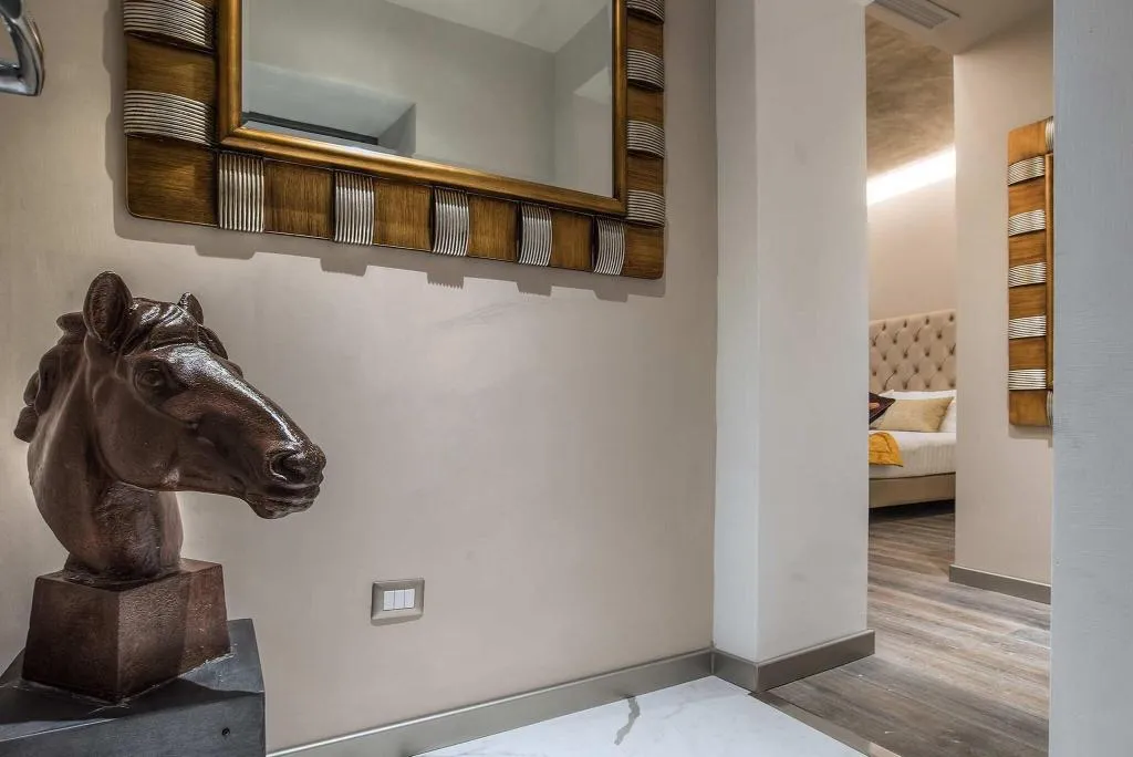 DOUBLE SUPERIOR QUEEN BED Room, Colonna Suite Del Corso, Rome