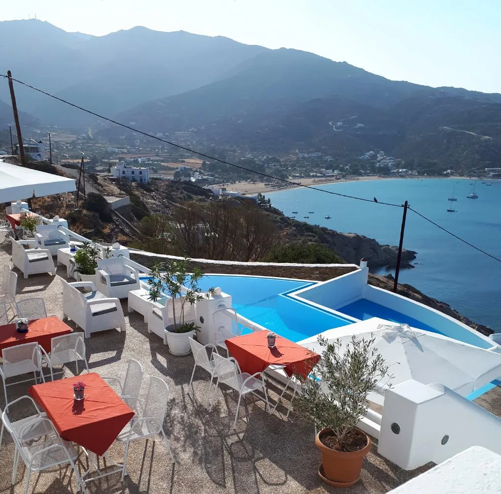 Bar, Petradi, Santorini