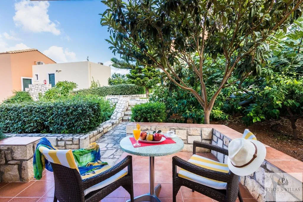 Terrace, Pilot's Villas Luxury Suites, Crete