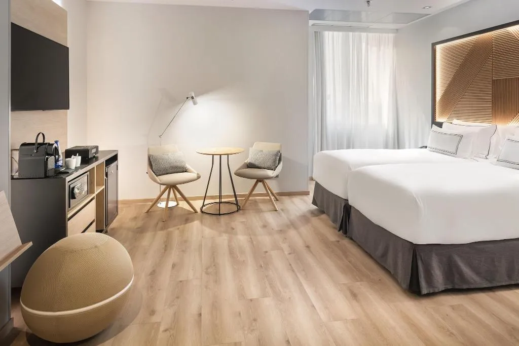 Room, Melia Avenida America, Madrid