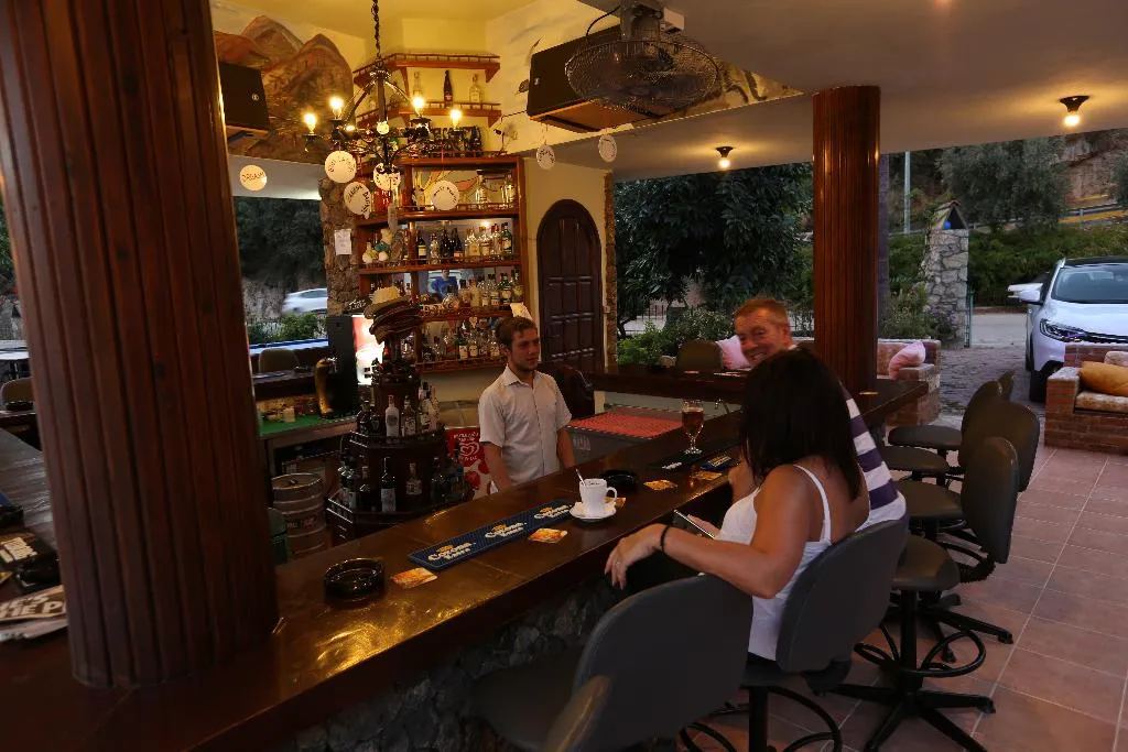 Bar, The Tower, Dalaman