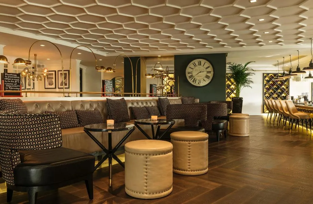 Restaurant, Le Royal Meridien Beach Resort and Spa, Dubai