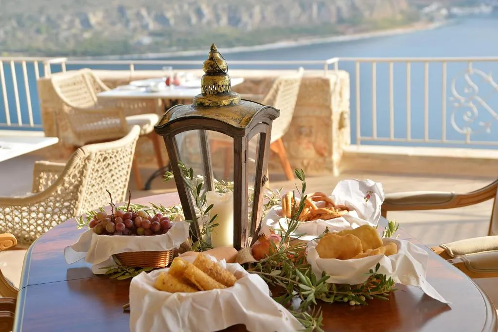 Restaurant, Akrolithi Boutique Hotel & Suites, Kalamata
