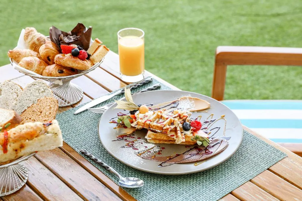 Restaurant, DoubleTree by Hilton Dubai, Jumeirah Beach, Dubai