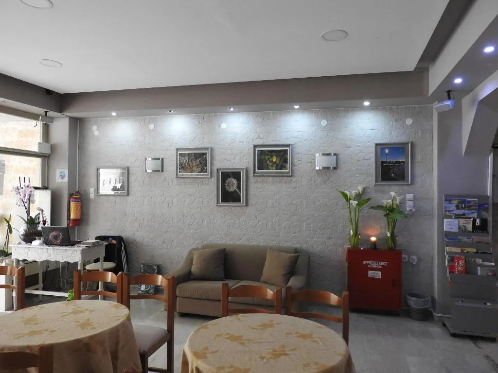 Lobby, Family Bikakis, Crete