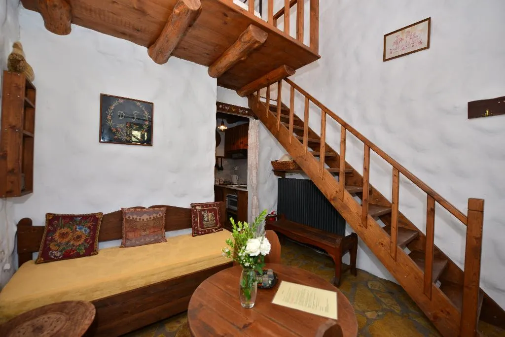 Double or Twin STANDARD Room, Viglatoras Traditionals Apartments, Crete